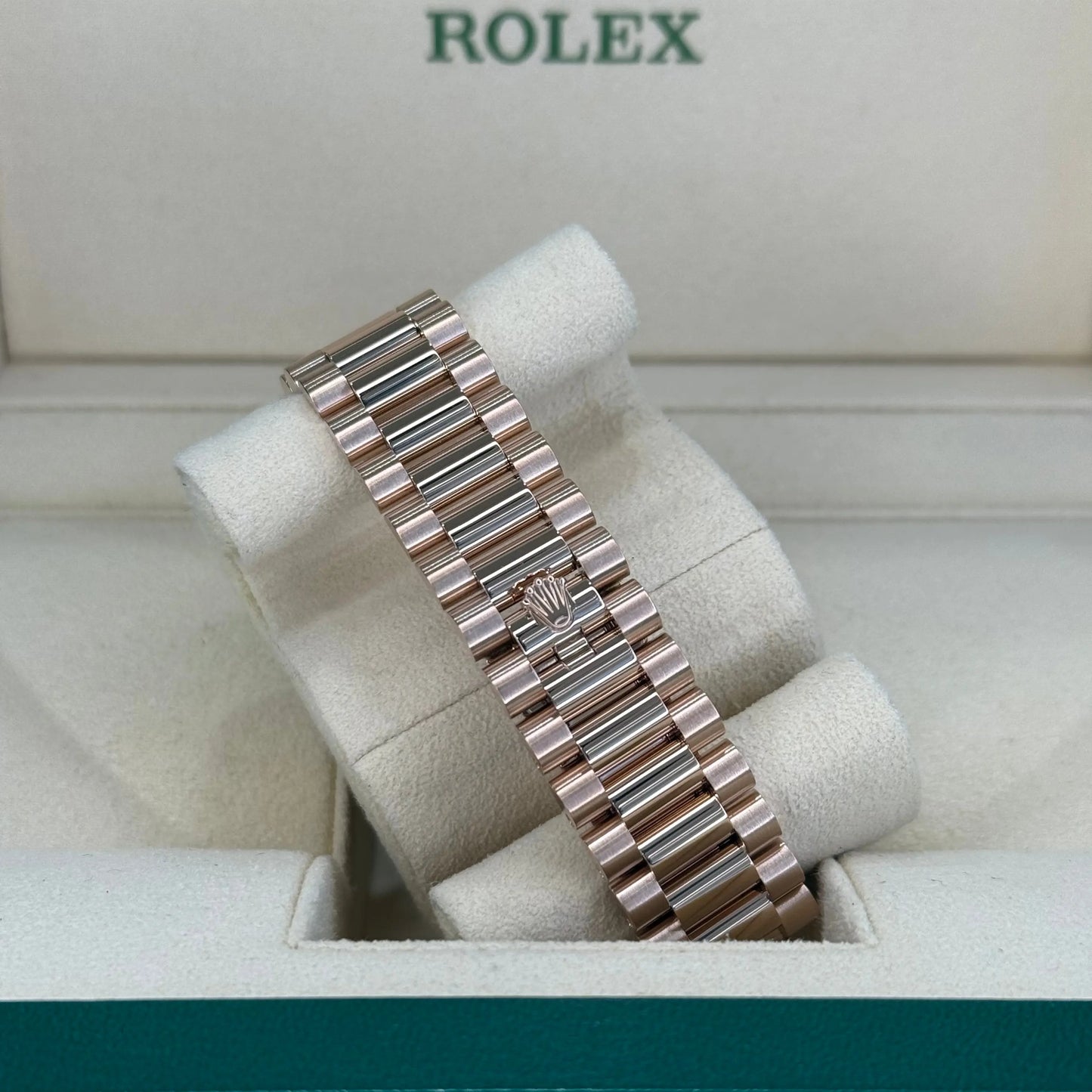 {{Product title}} - {{Shop name}}